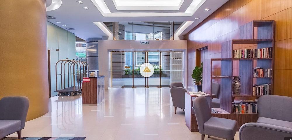 St Giles Gardens Hotel Kuala Lumpur Zewnętrze zdjęcie The lobby of the hotel